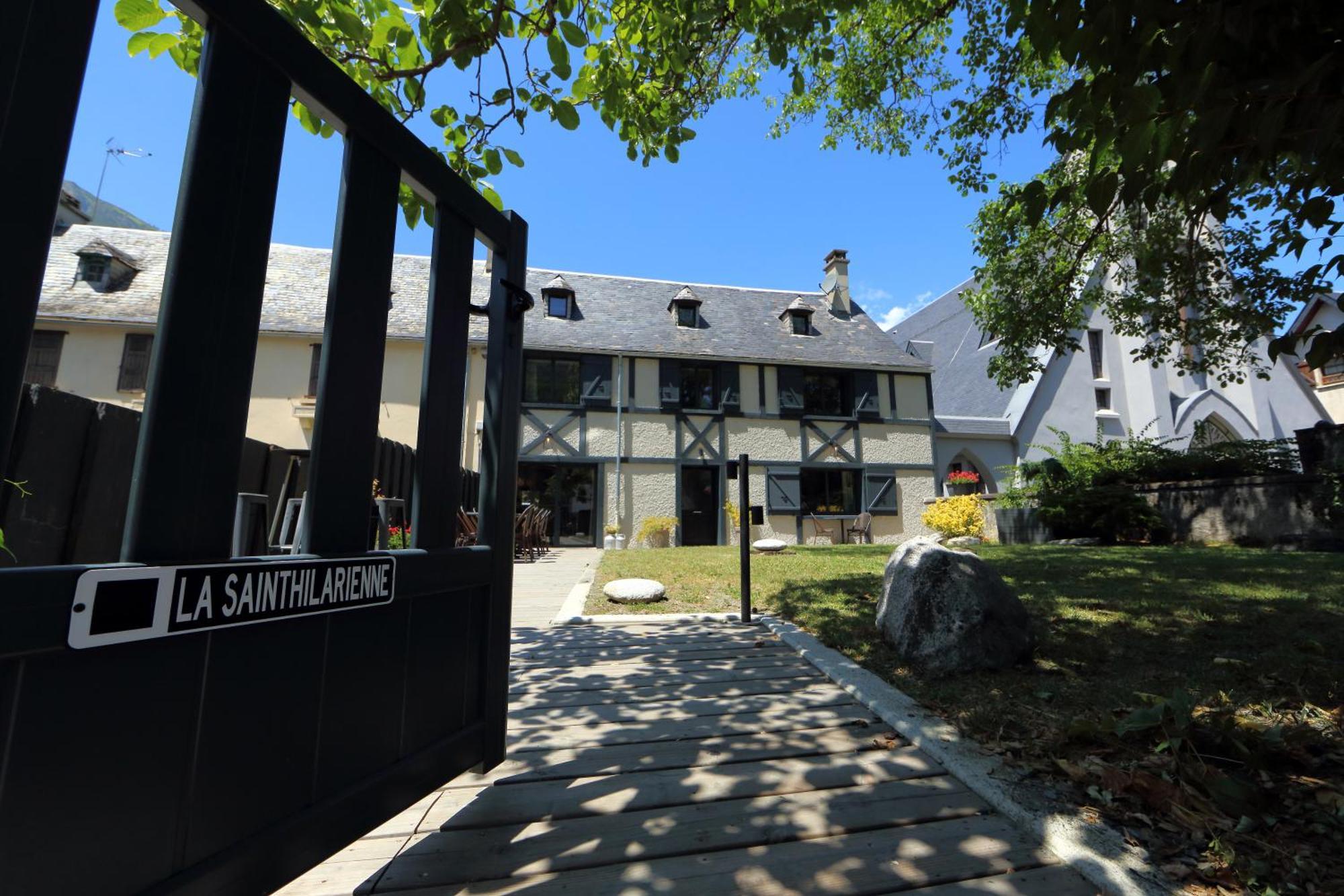La Sainthilarienne住宿加早餐旅馆 外观 照片